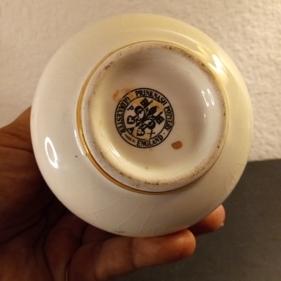 STUNNING VTG Prinknash Pottery 4" Bud Vase Made in Gloucester England. - Picture 4 of 6